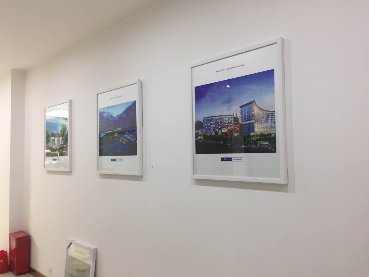 如何確保展架廣告內(nèi)容的時(shí)效性和相關(guān)性？