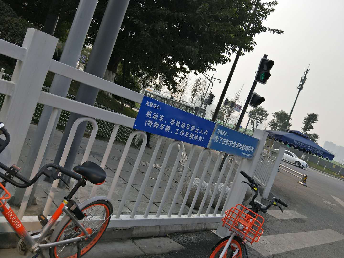 展架廣告的互動(dòng)元素如何設(shè)計(jì)？